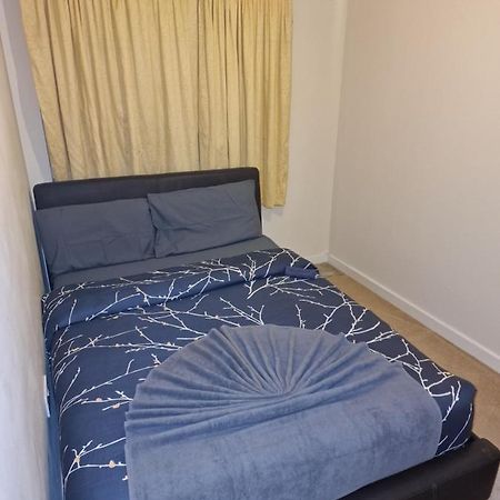 Ko 3 Bed House Apartment Dartford Exterior photo